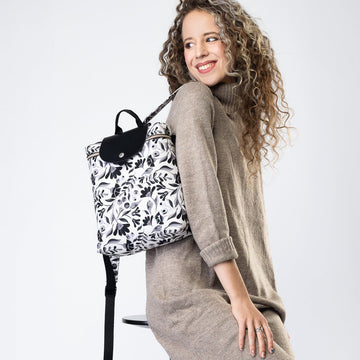 Botanic black and white Urban Backpack 