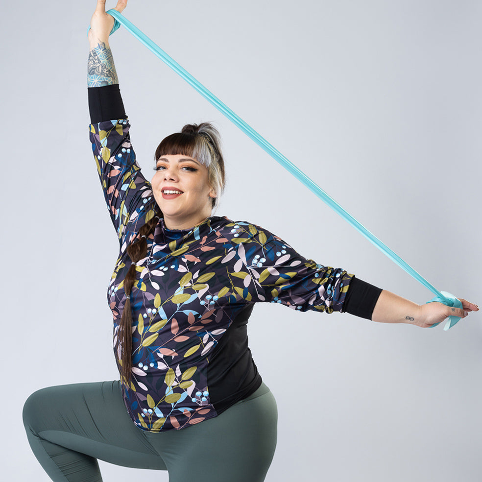 White hurmuz fitness blouse