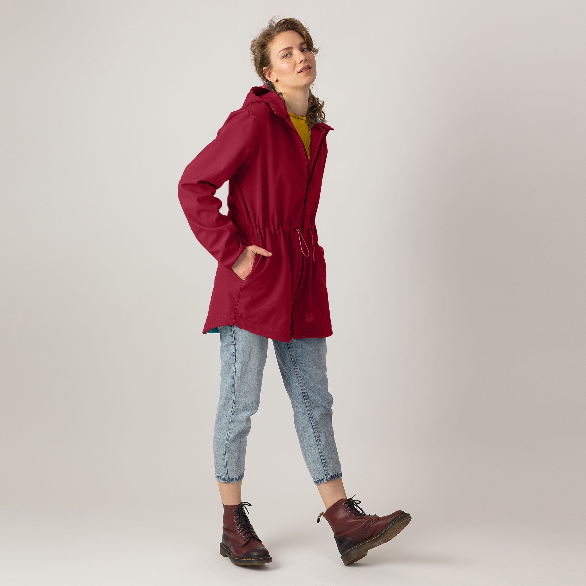 Burgundy thick softshell coat for women
